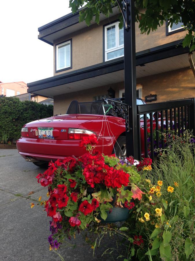 Donna'S Bed & Breakfast White Rock Exterior photo